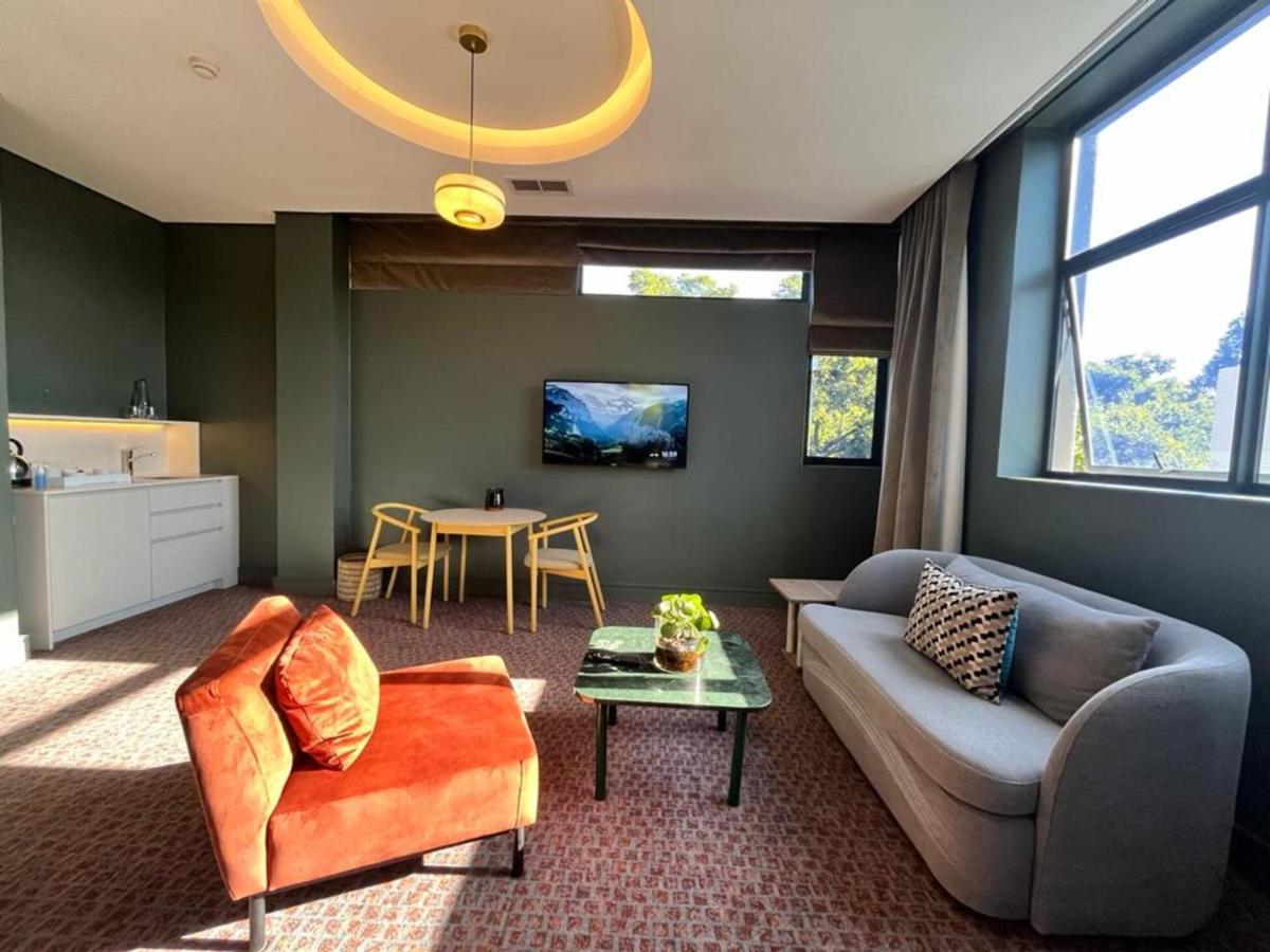 Home Suite Hotels Rosebank Johannesburg Ngoại thất bức ảnh