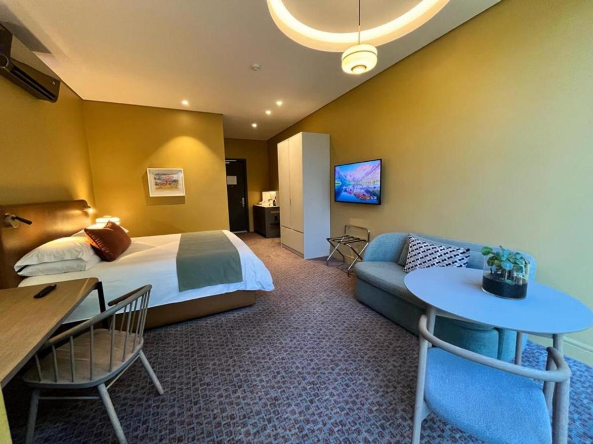 Home Suite Hotels Rosebank Johannesburg Ngoại thất bức ảnh