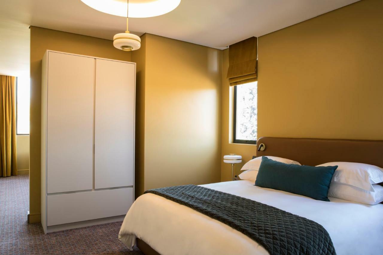 Home Suite Hotels Rosebank Johannesburg Ngoại thất bức ảnh